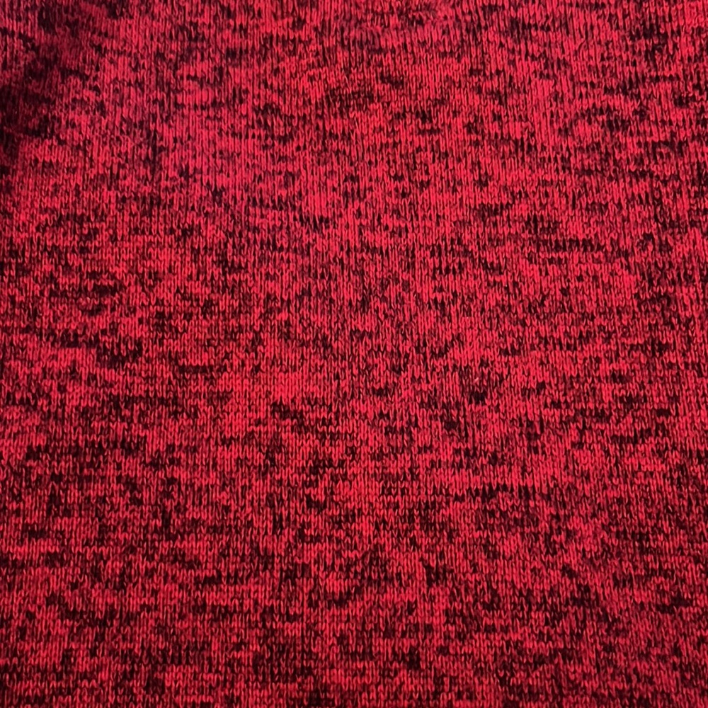 Red pullover - Picture 2 of 3
